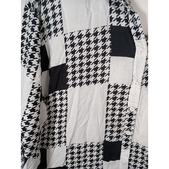 Rouge Collection Patchwork Houndstooth Roll Tab Collared Button Top Plus Size 2X - Picture 4 of 6